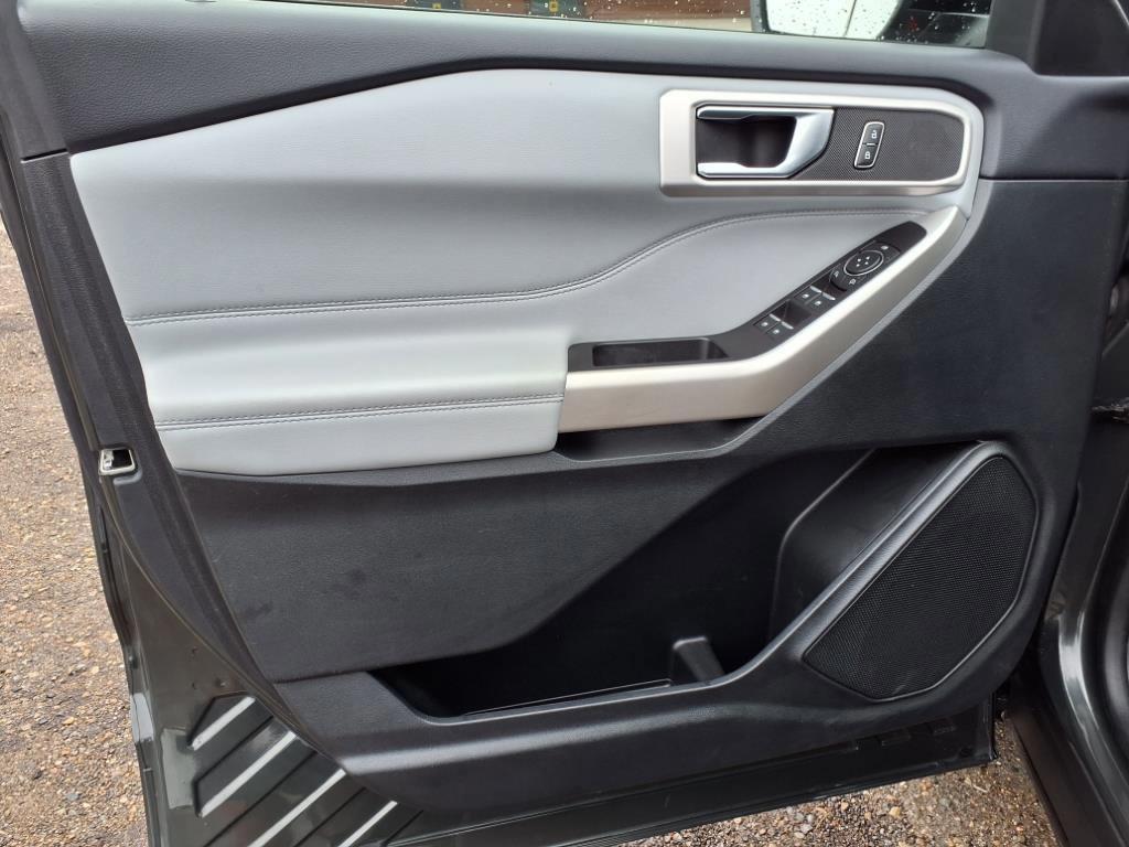 used 2022 Ford Explorer car, priced at $29,998
