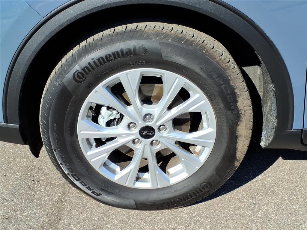 used 2023 Ford Escape car, priced at $24,998