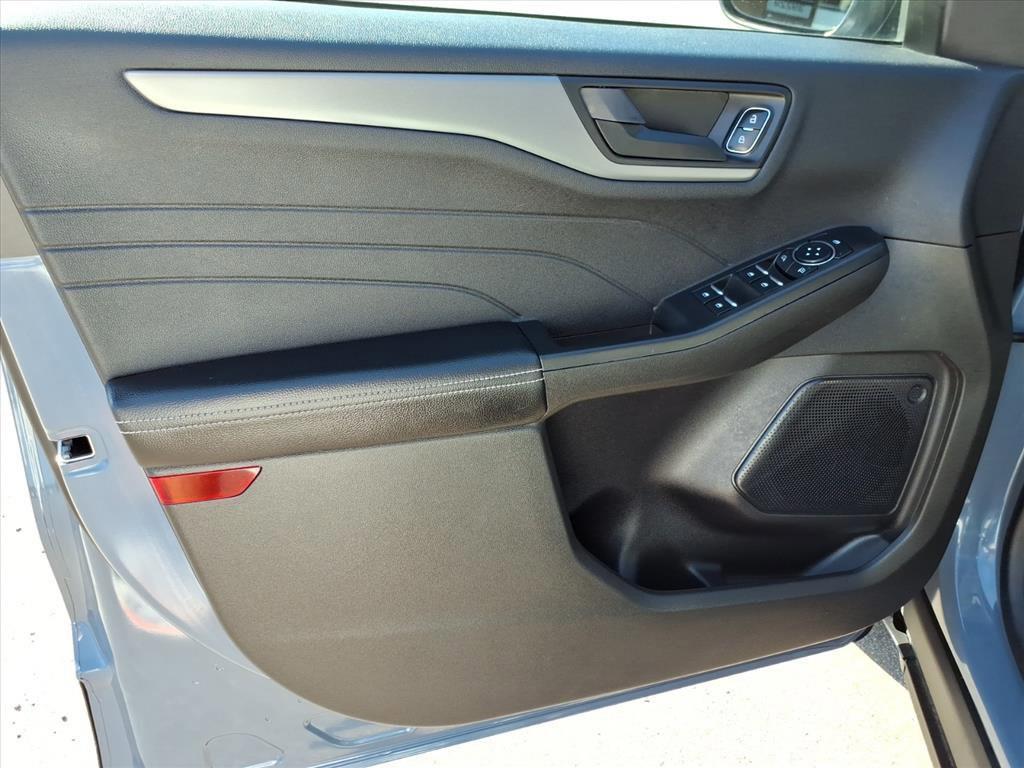 used 2023 Ford Escape car, priced at $24,998