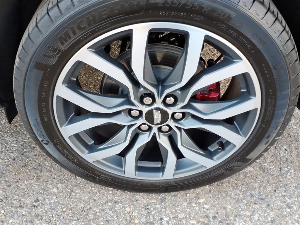 used 2024 Cadillac XT5 car, priced at $39,449