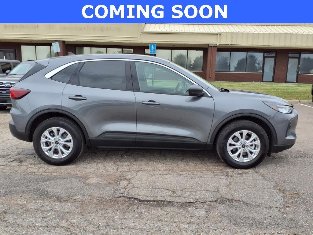 used 2023 Ford Escape car, priced at $25,498