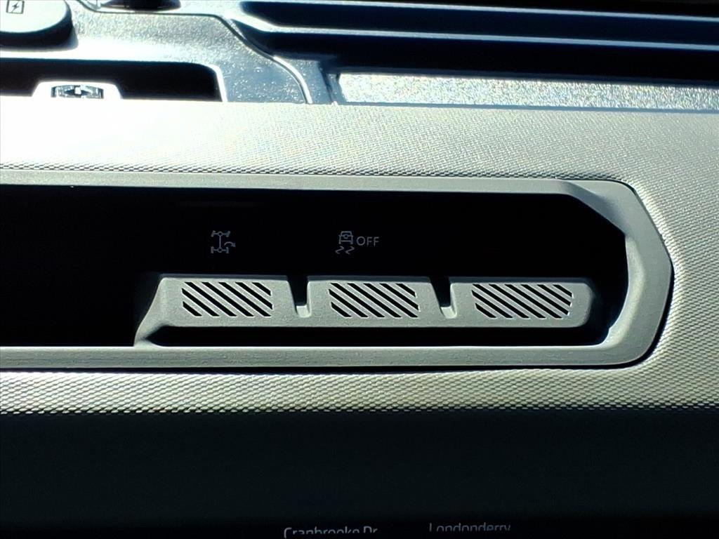 used 2025 Ford Bronco car, priced at $40,998