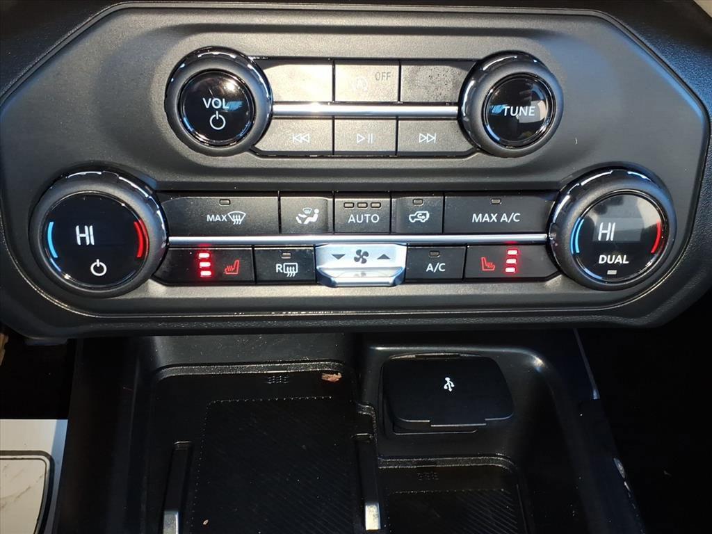 used 2025 Ford Bronco car, priced at $40,998