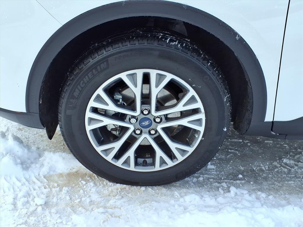 used 2022 Ford Escape car, priced at $21,998