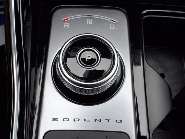 used 2022 Kia Sorento Plug-In Hybrid car, priced at $32,998