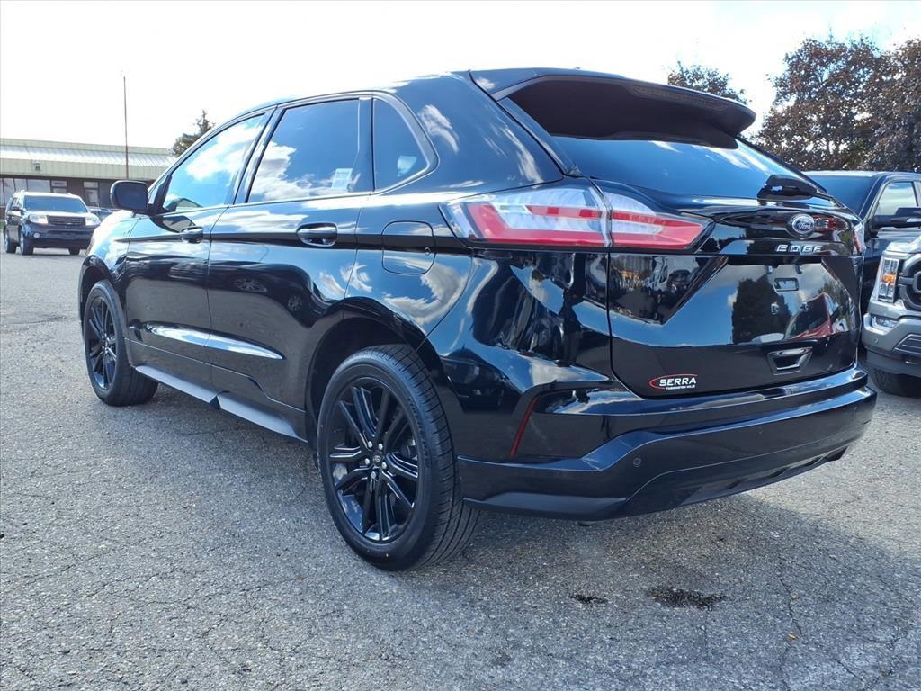 used 2024 Ford Edge car, priced at $29,998