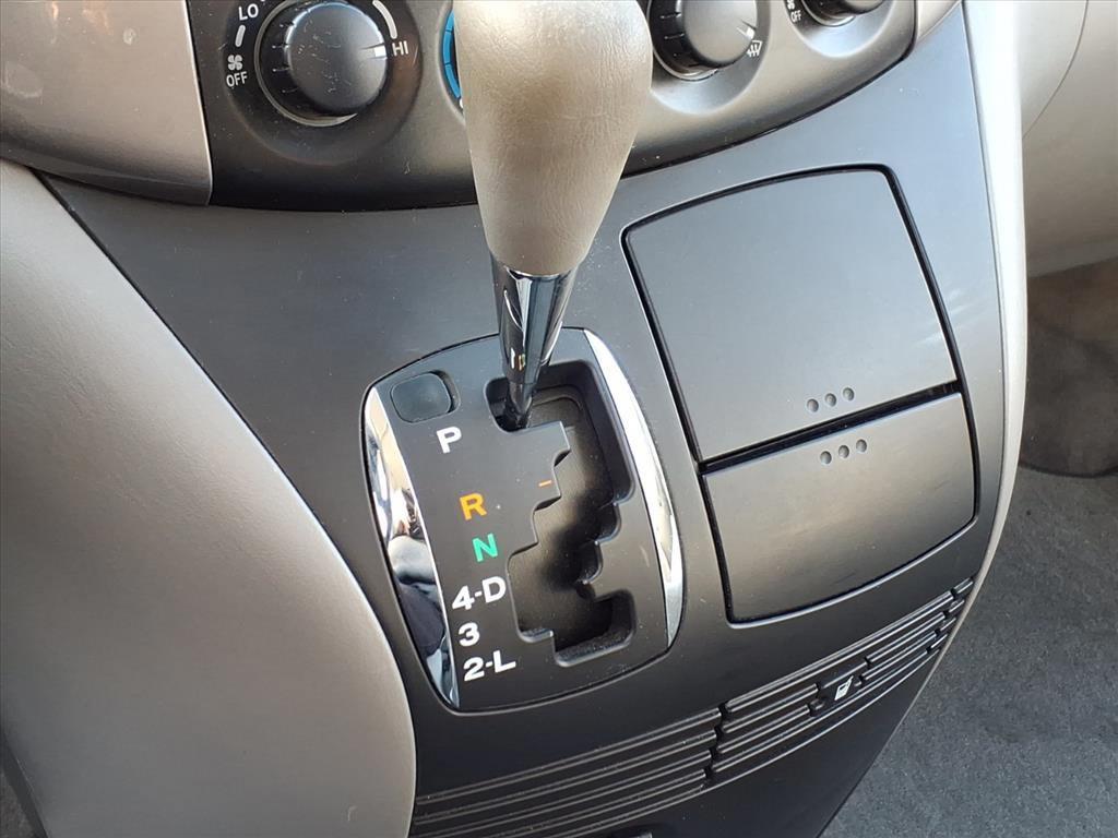 used 2006 Toyota Sienna car, priced at $6,488