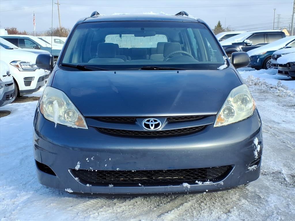 used 2006 Toyota Sienna car, priced at $6,488