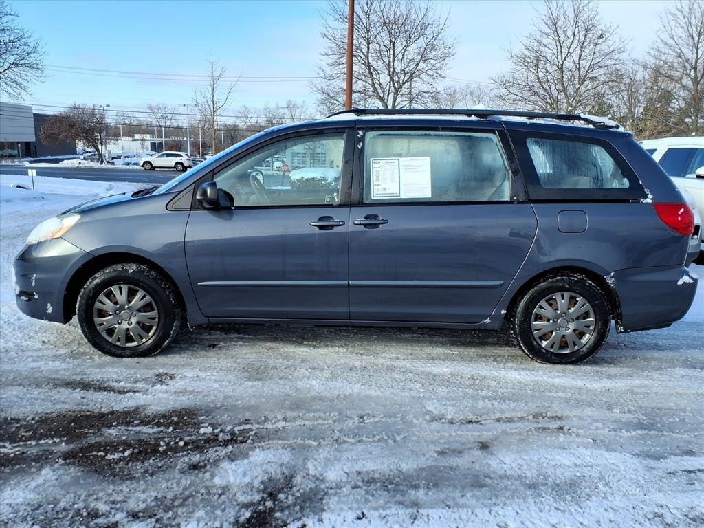 used 2006 Toyota Sienna car, priced at $6,488