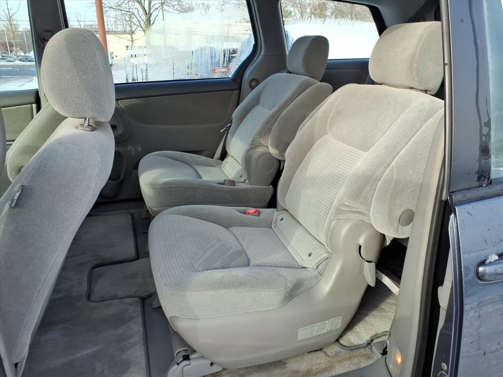 used 2006 Toyota Sienna car, priced at $6,488