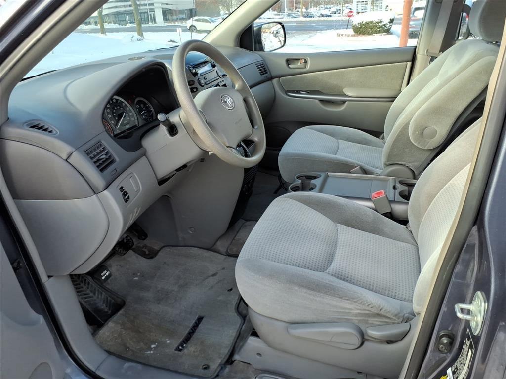 used 2006 Toyota Sienna car, priced at $6,488