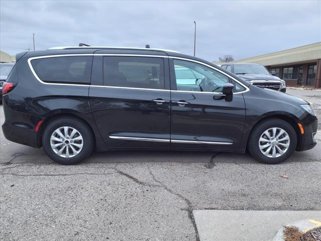 used 2018 Chrysler Pacifica car, priced at $15,998