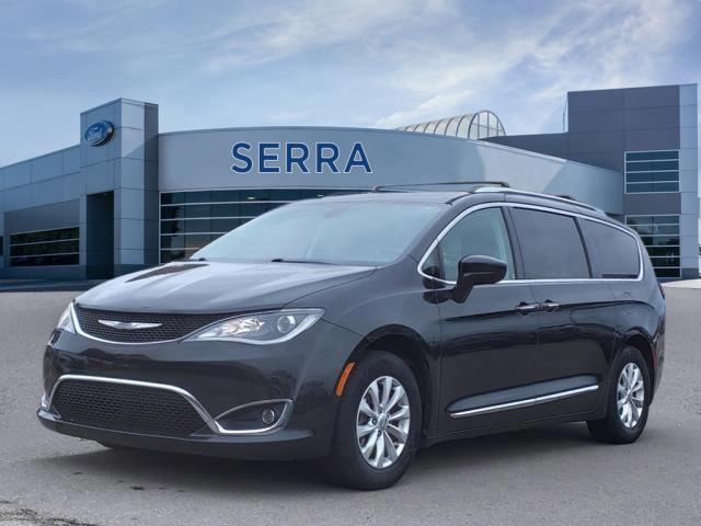 used 2018 Chrysler Pacifica car, priced at $15,998