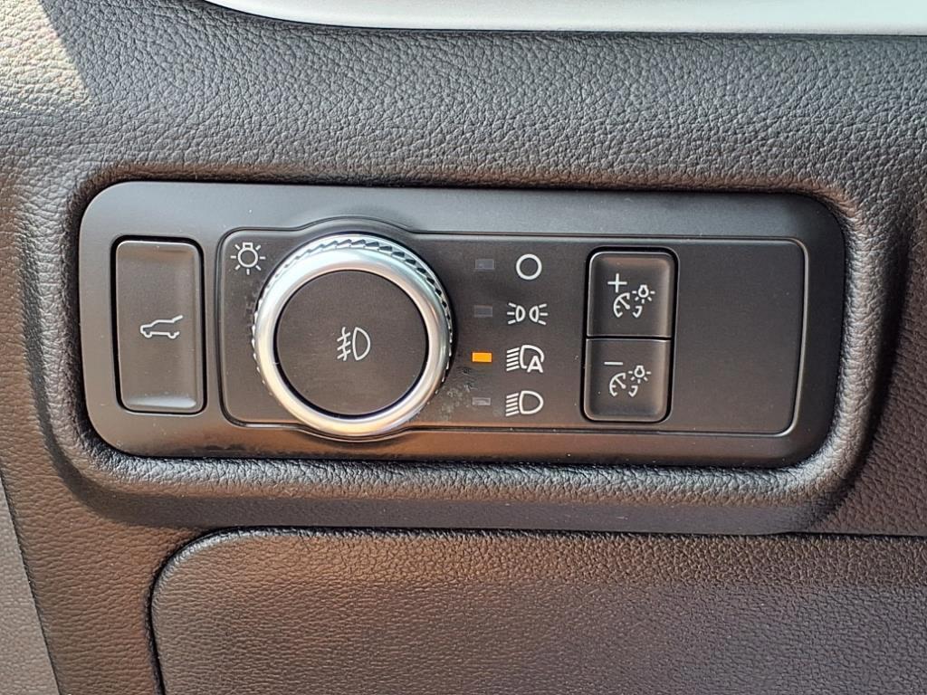 used 2022 Ford Explorer car, priced at $27,998