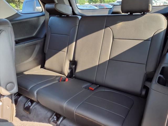used 2020 Chevrolet Traverse car, priced at $26,488