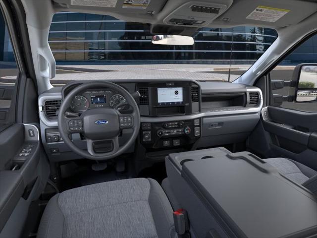 new 2025 Ford F-250 car, priced at $67,354