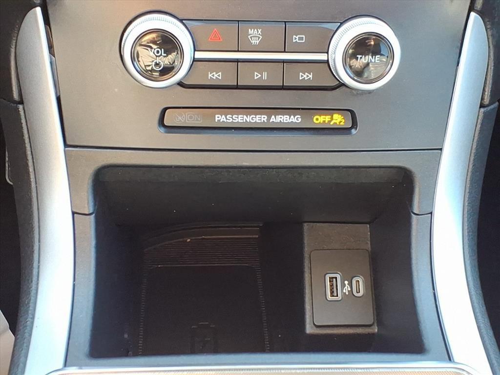 used 2022 Ford Edge car, priced at $22,898