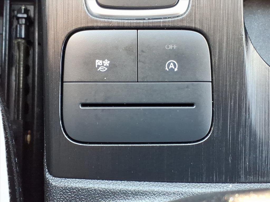 used 2022 Ford Escape car, priced at $19,998