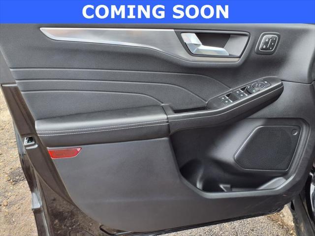 used 2022 Ford Escape car, priced at $25,998