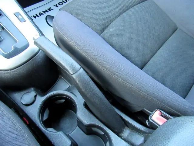 used 2014 Chevrolet Cruze car, priced at $9,900