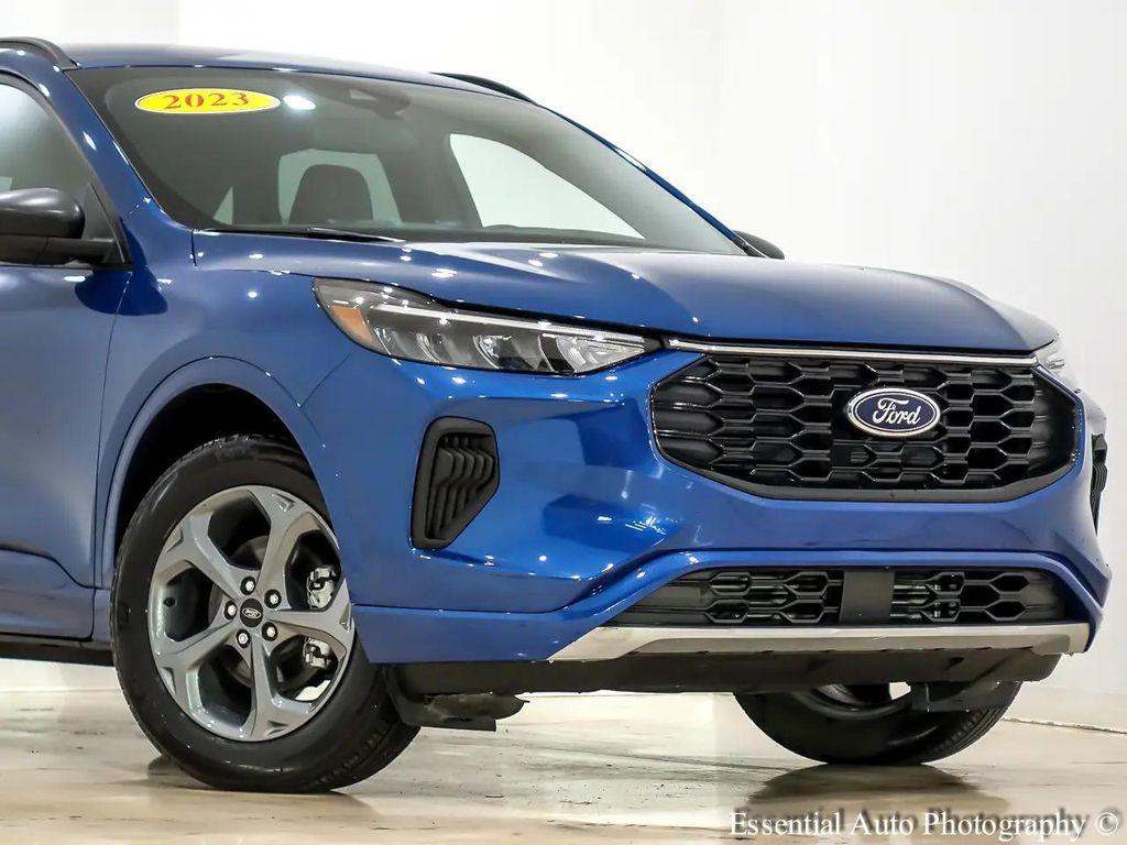 used 2023 Ford Escape car, priced at $27,995