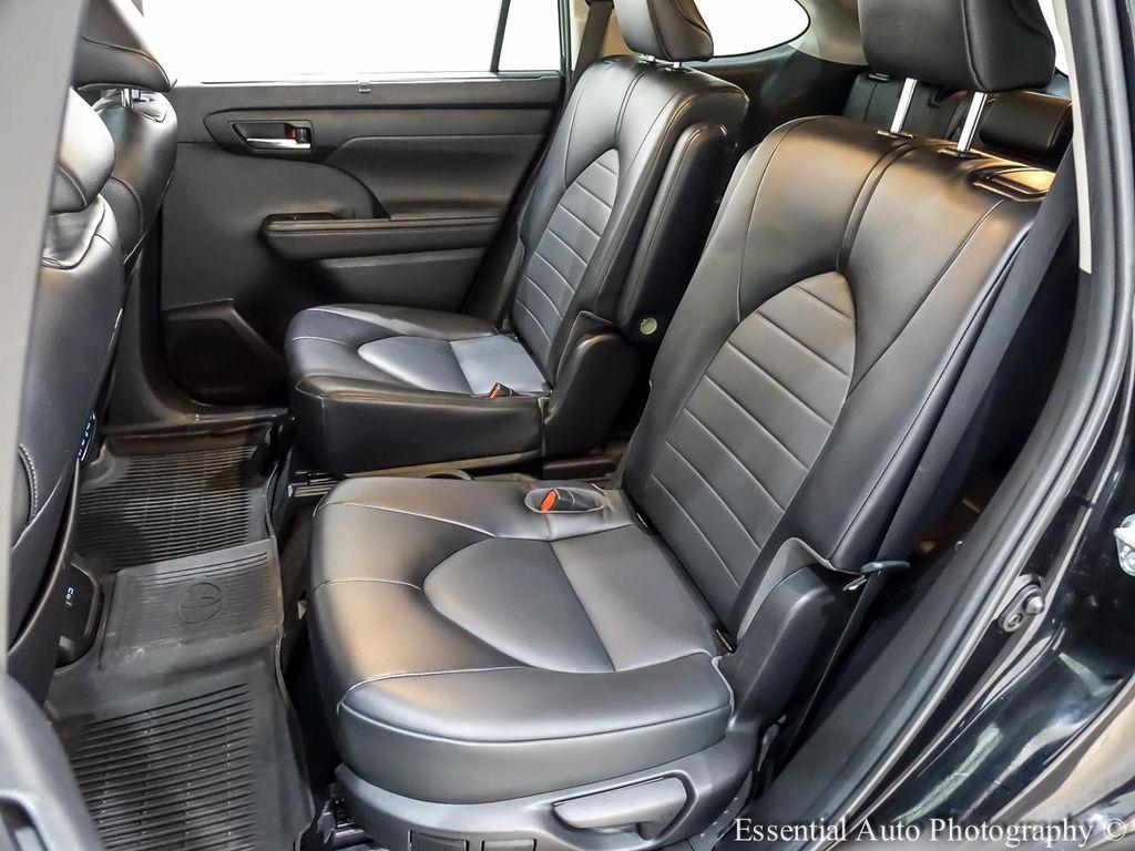 used 2022 Toyota Highlander car, priced at $36,995