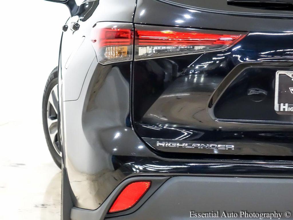 used 2022 Toyota Highlander car, priced at $36,995