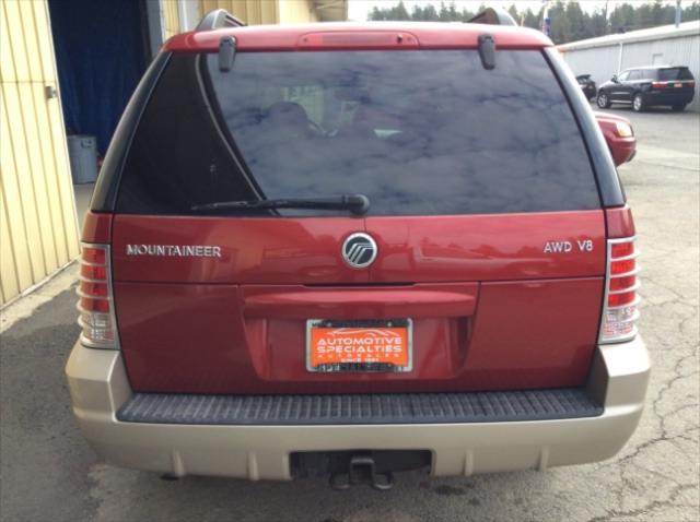 used 2005 Mercury Mountaineer car, priced at $7,995