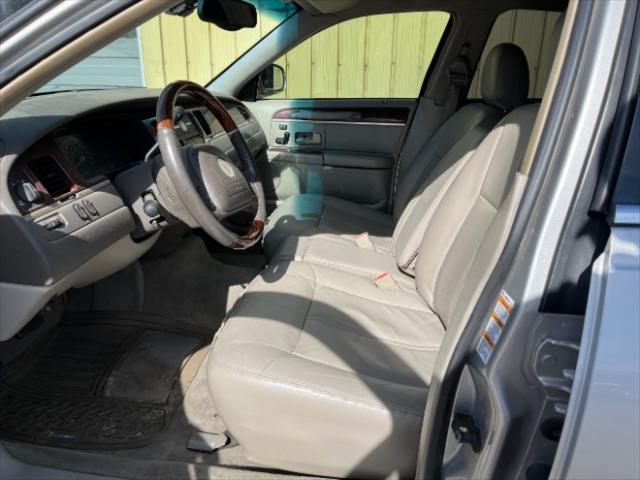 used 2003 Lincoln Town Car car, priced at $6,975