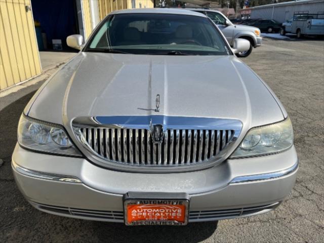 used 2003 Lincoln Town Car car, priced at $6,975