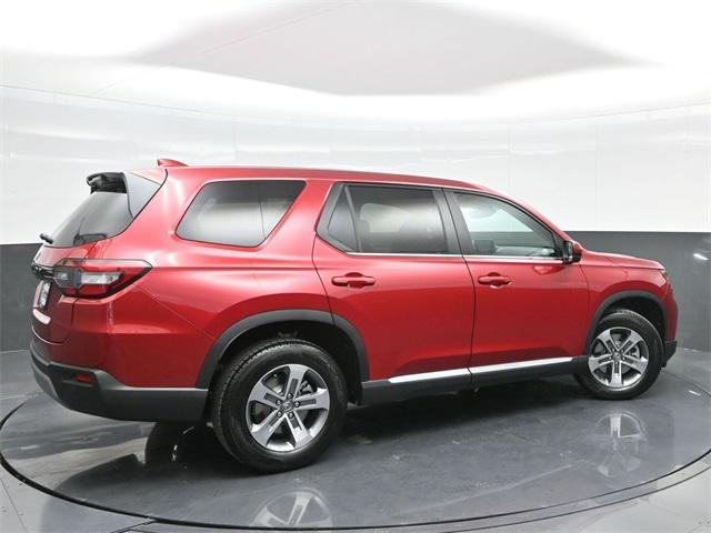 new 2025 Honda Pilot car, priced at $44,250