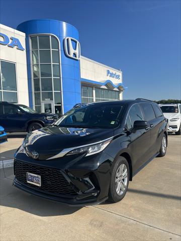 used 2022 Toyota Sienna car, priced at $46,700