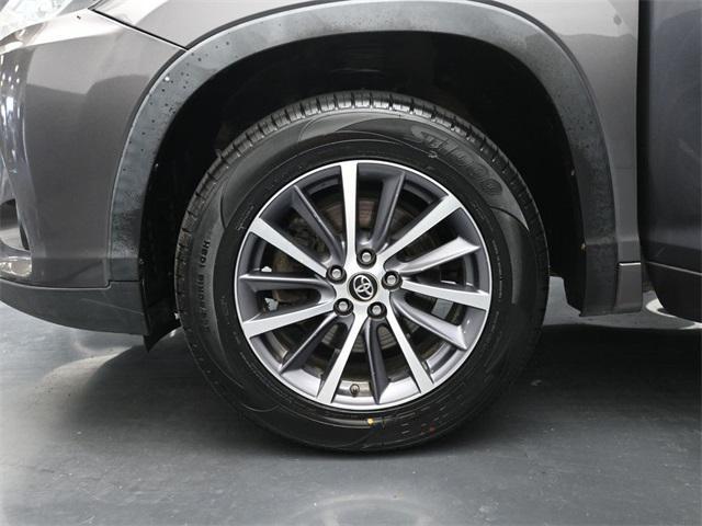 used 2018 Toyota Highlander car, priced at $14,500