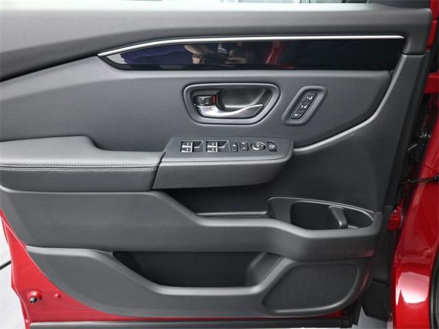 new 2025 Honda Pilot car, priced at $46,500