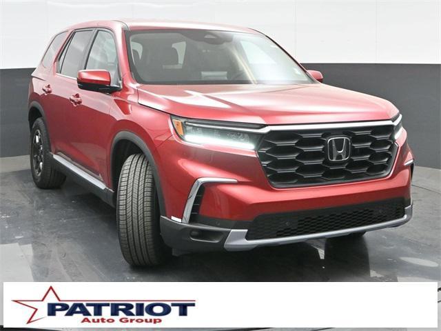 new 2025 Honda Pilot car, priced at $46,300