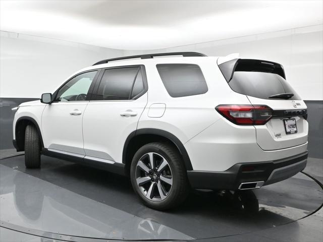 used 2025 Honda Pilot car, priced at $43,285