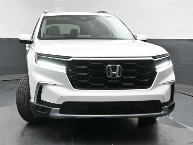 used 2025 Honda Pilot car, priced at $43,285