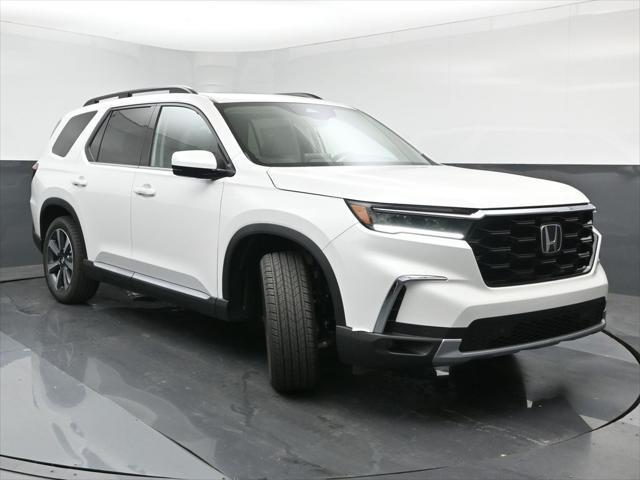 used 2025 Honda Pilot car, priced at $43,285