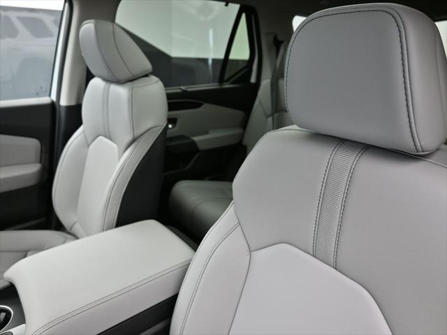used 2025 Honda Pilot car, priced at $43,285