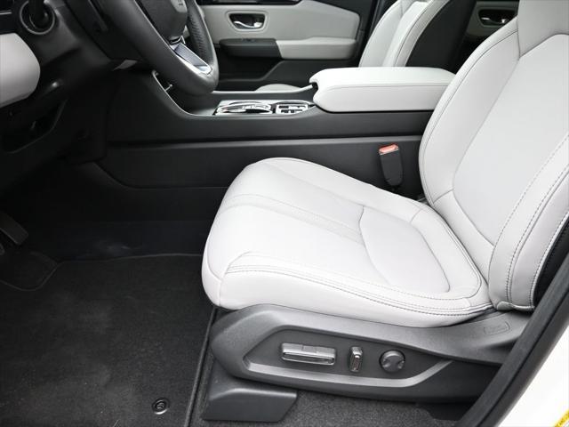 used 2025 Honda Pilot car, priced at $43,285