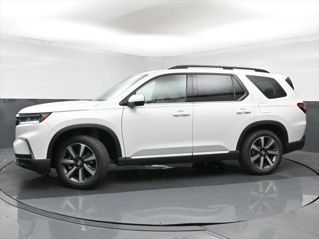 used 2025 Honda Pilot car, priced at $43,285