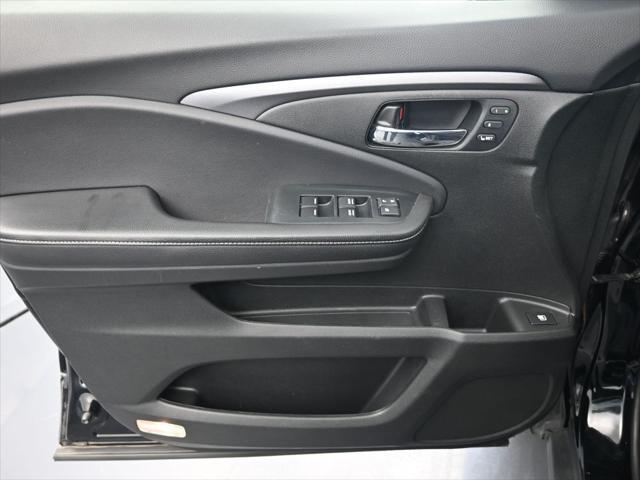 used 2023 Honda Ridgeline car, priced at $31,700