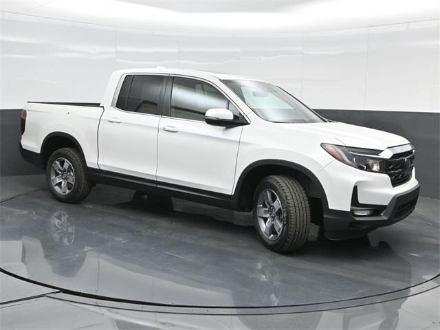 new 2025 Honda Ridgeline car, priced at $42,367