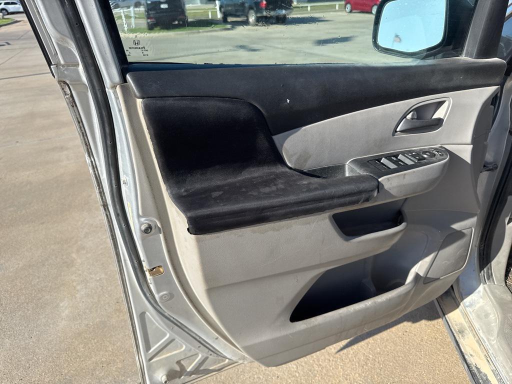 used 2013 Honda Odyssey car, priced at $3,200