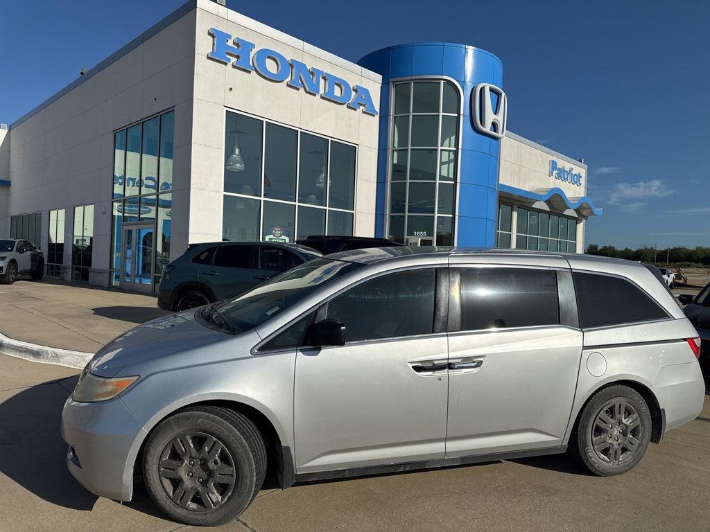used 2013 Honda Odyssey car, priced at $4,500