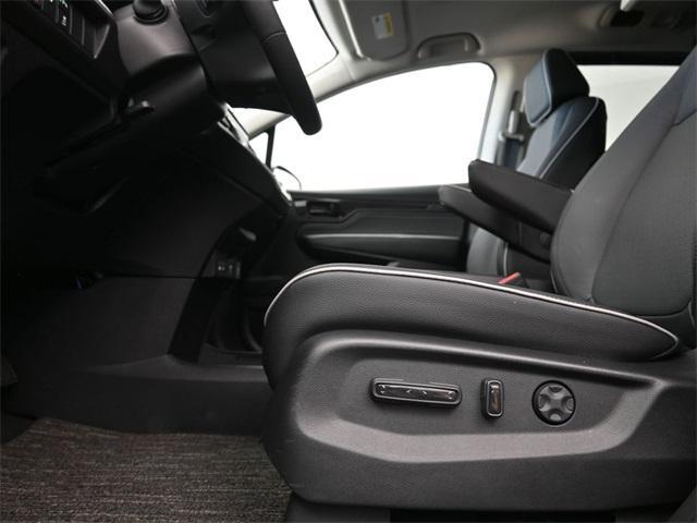 new 2025 Honda Odyssey car, priced at $51,500