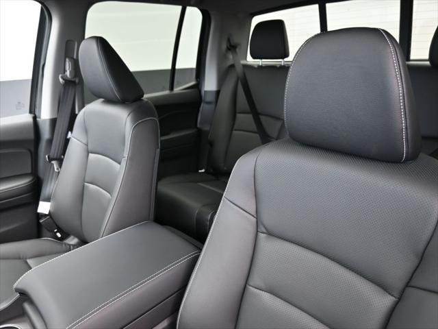 new 2025 Honda Ridgeline car, priced at $40,450