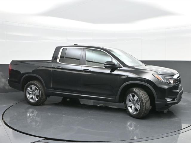 new 2025 Honda Ridgeline car, priced at $40,450