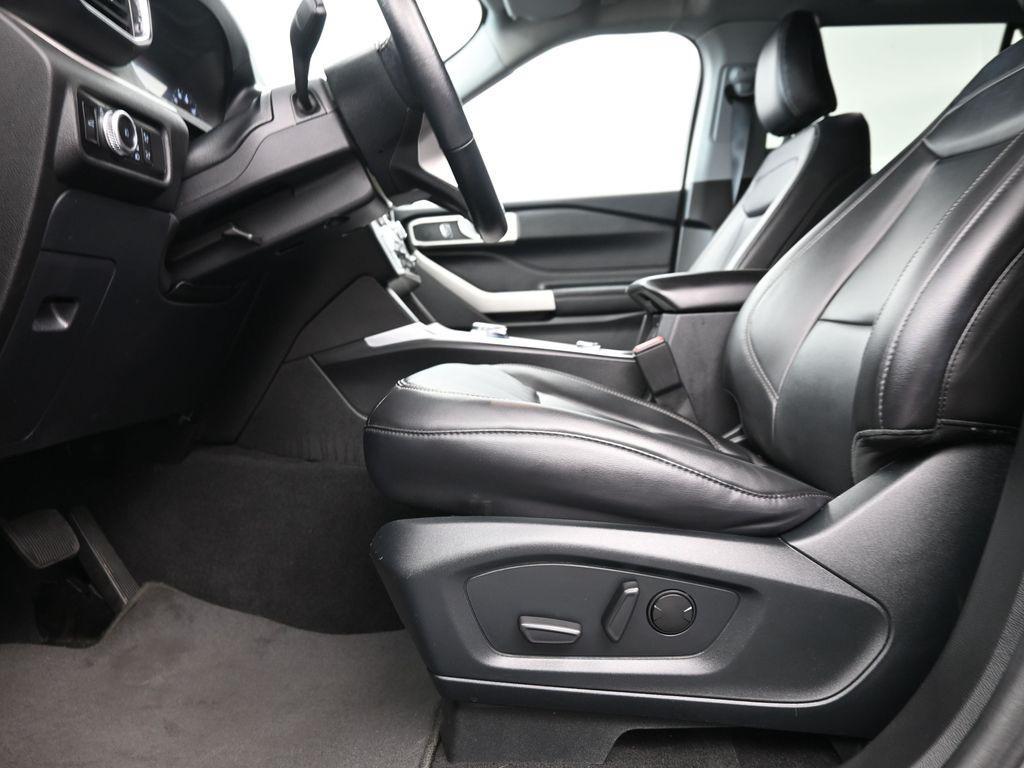 used 2023 Ford Explorer car, priced at $31,500