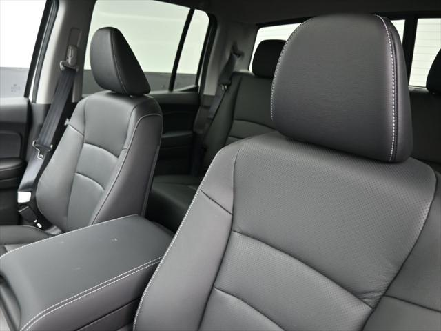 new 2025 Honda Ridgeline car, priced at $42,400